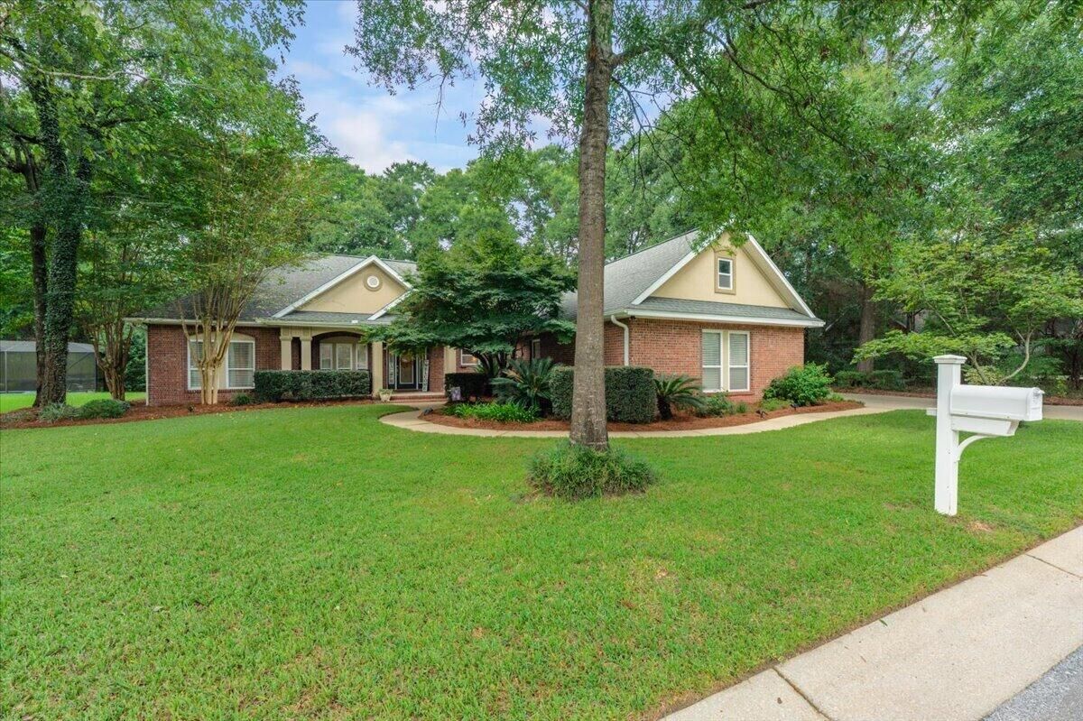 Property Photo:  5808 S Mosley Lane  FL 32539 