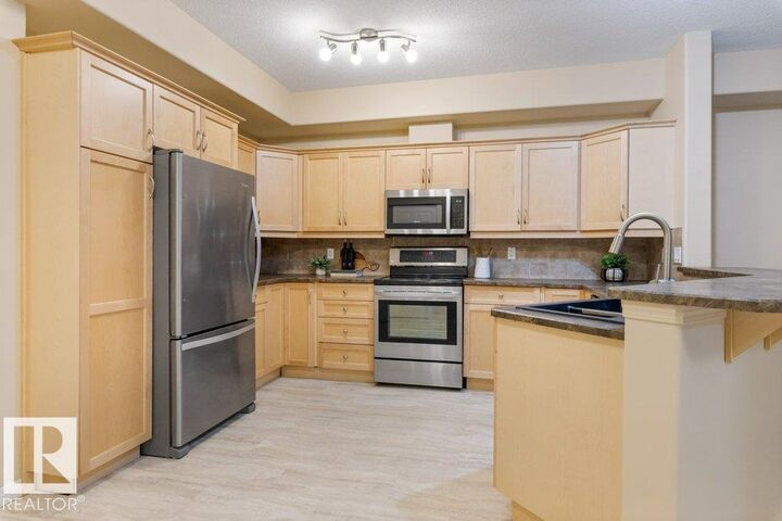 Property Photo:  45 Inglewood Drive 121  AB T8N 0B6 