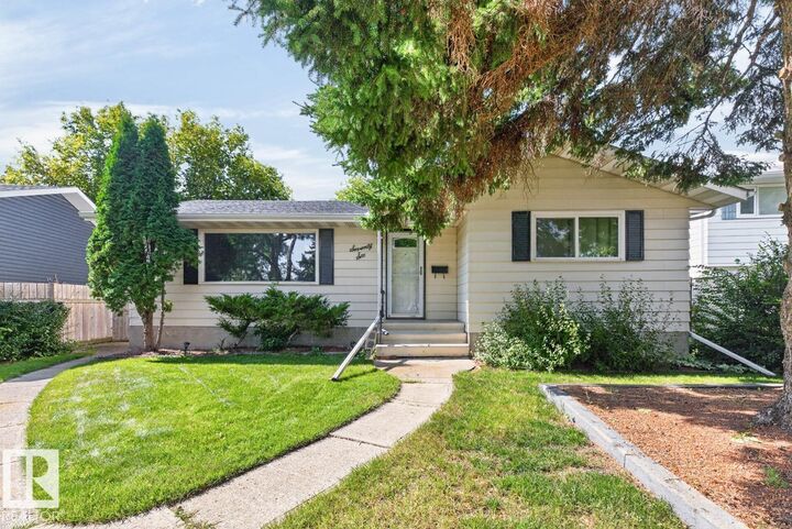 Property Photo:  76 Corinthia Drive  AB T9E 4X2 