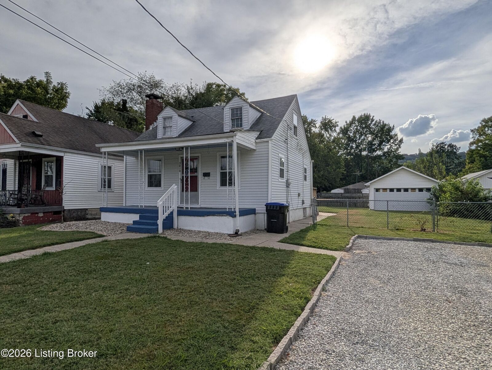 Property Photo:  5010 Laughlin Ave  KY 40214 