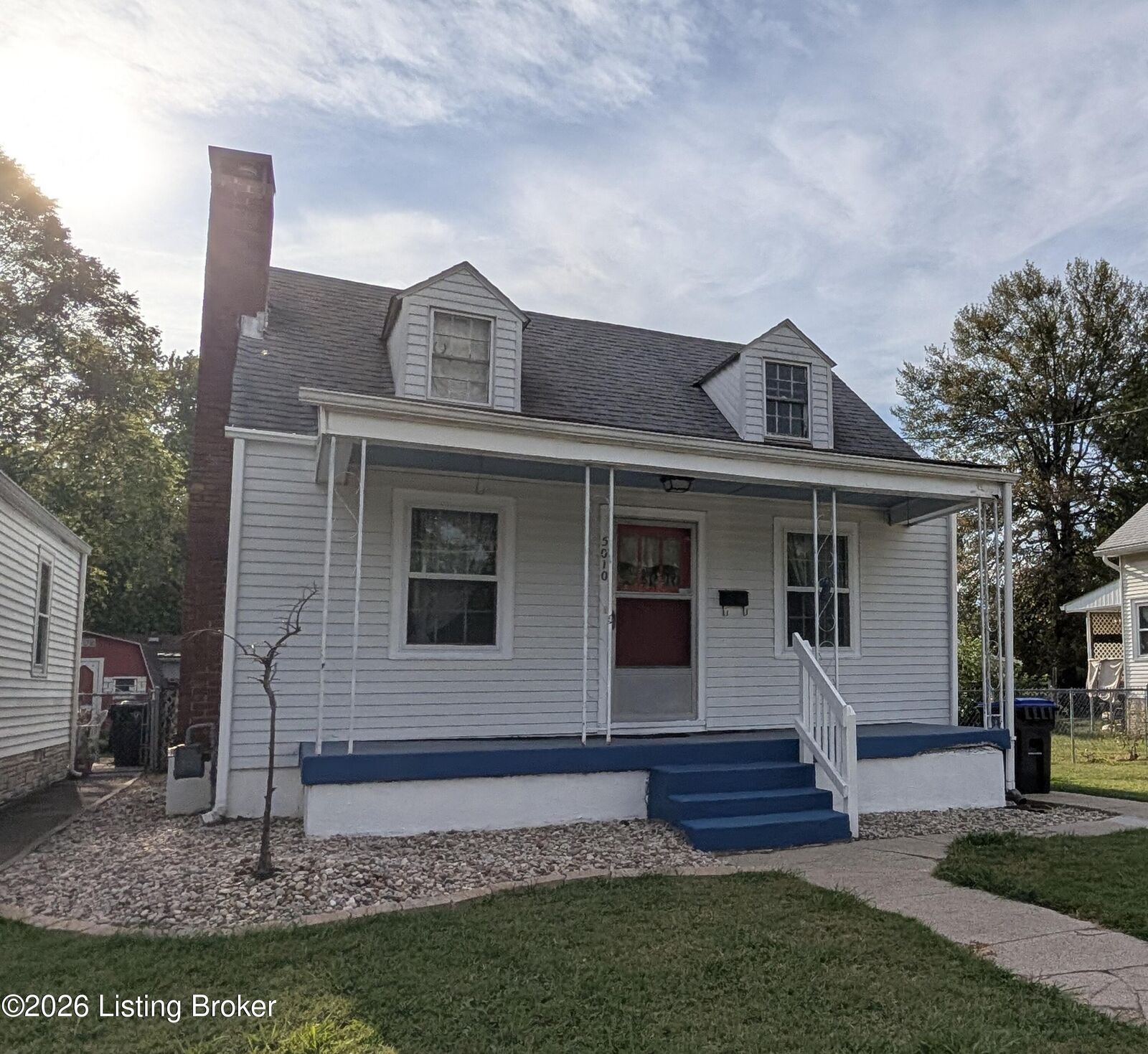Property Photo:  5010 Laughlin Ave  KY 40214 