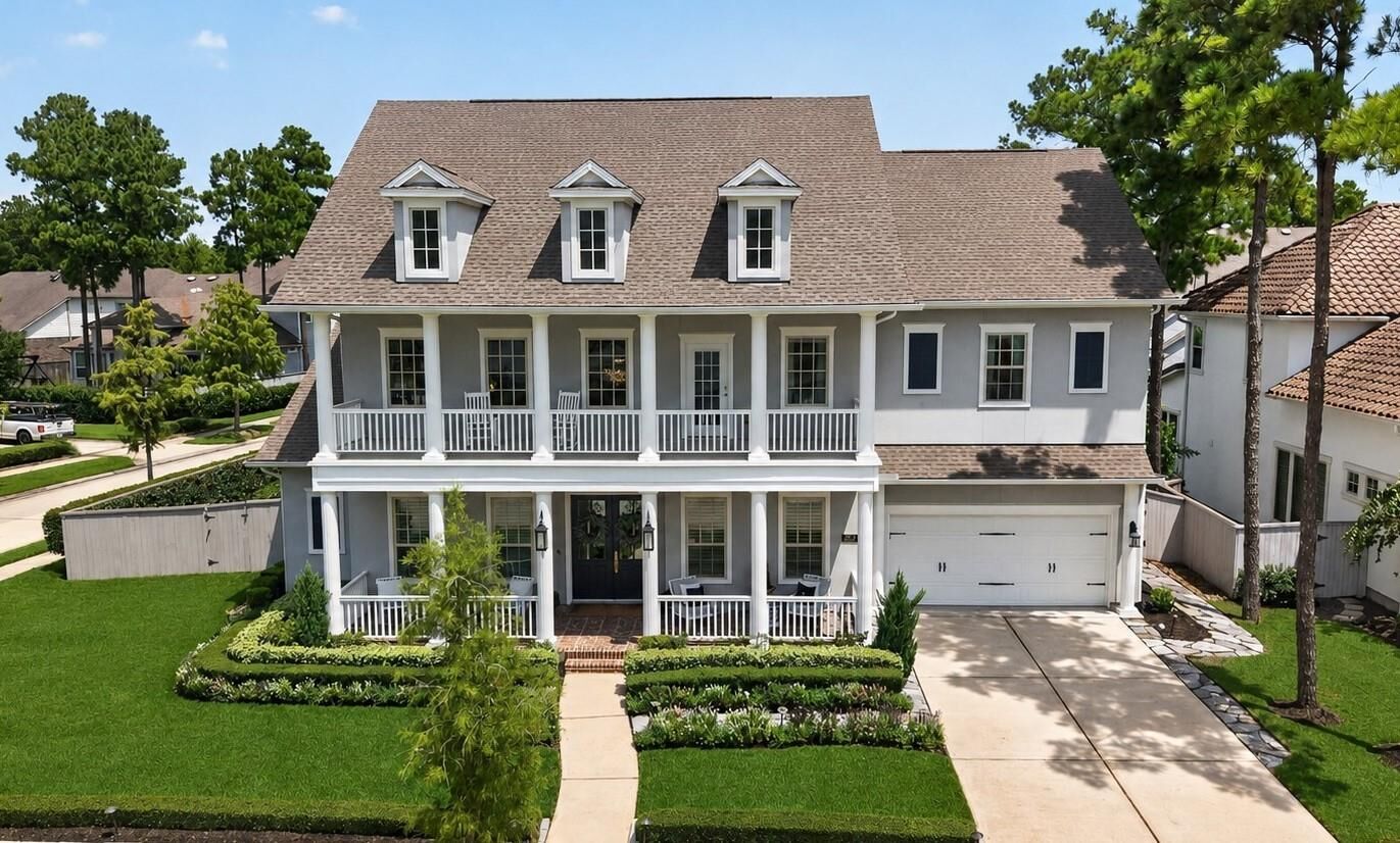 Property Photo: 202 S Thatcher Bend Circle TX 77389