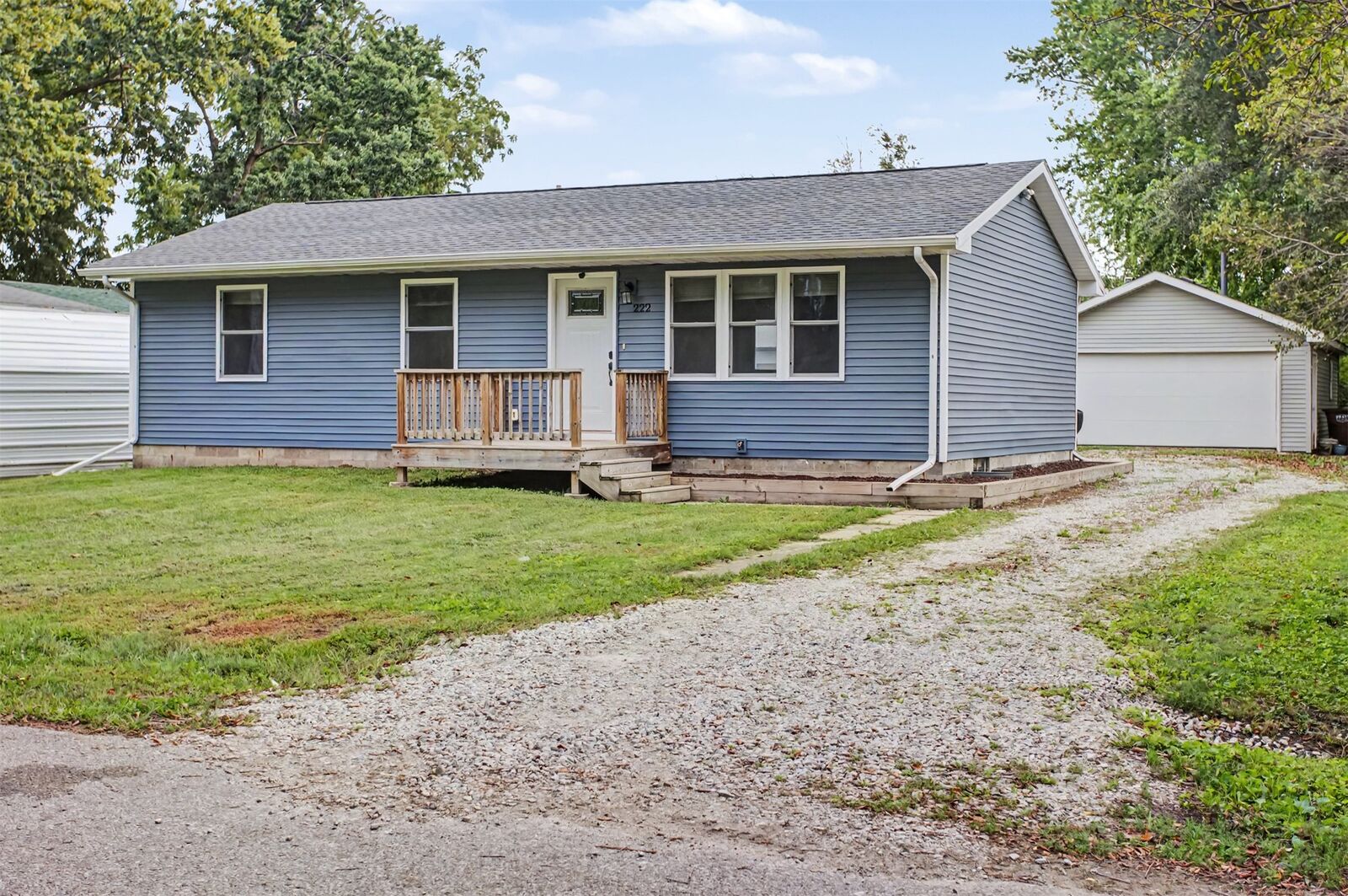 Property Photo:  222 N Erickson Street  IA 50236 