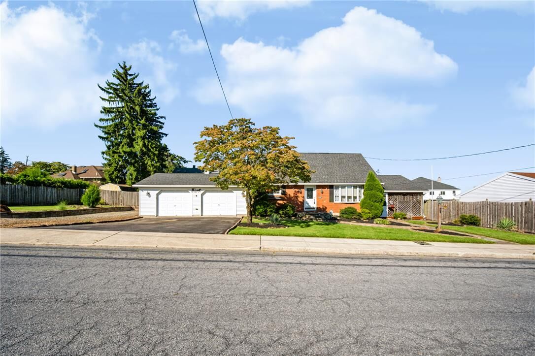 Property Photo:  1936 S Bradford Street  PA 18103 