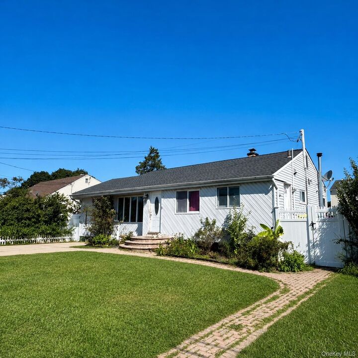 Property Photo: 11 Franklin Street NY 11717
