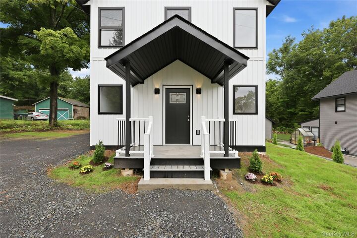 Property Photo:  183 Center Street  NY 12428 