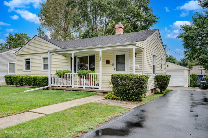 Property Photo:  133 N Ridgemoor Avenue  IL 60060 