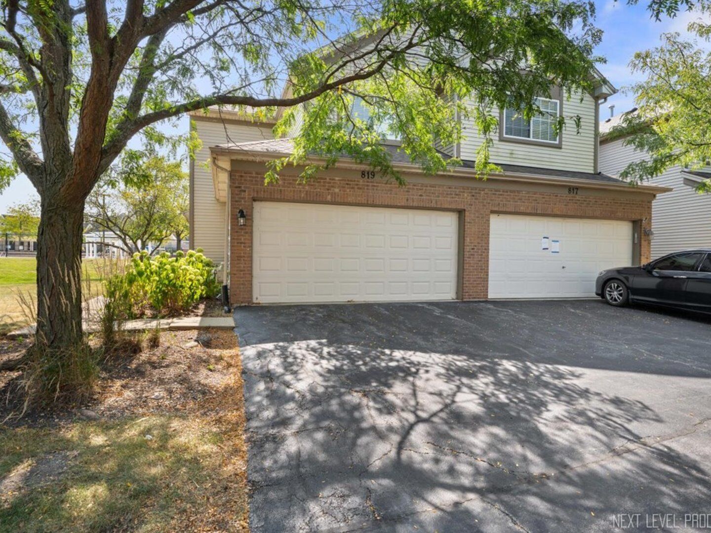 Property Photo:  819 Asbury Drive  IL 60502 