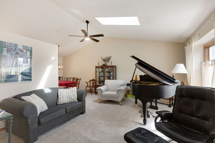 Property Photo:  176 Denberry Court  IL 60047 
