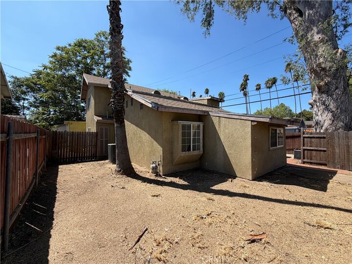 Property Photo: 21514 Cohasset Street CA 91303