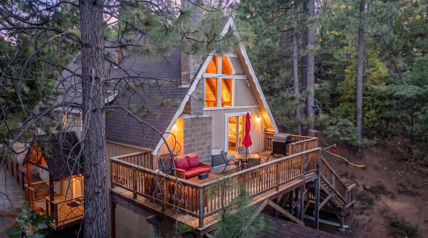 Property Photo:  2437 Chamonix Drive  CA 95223 