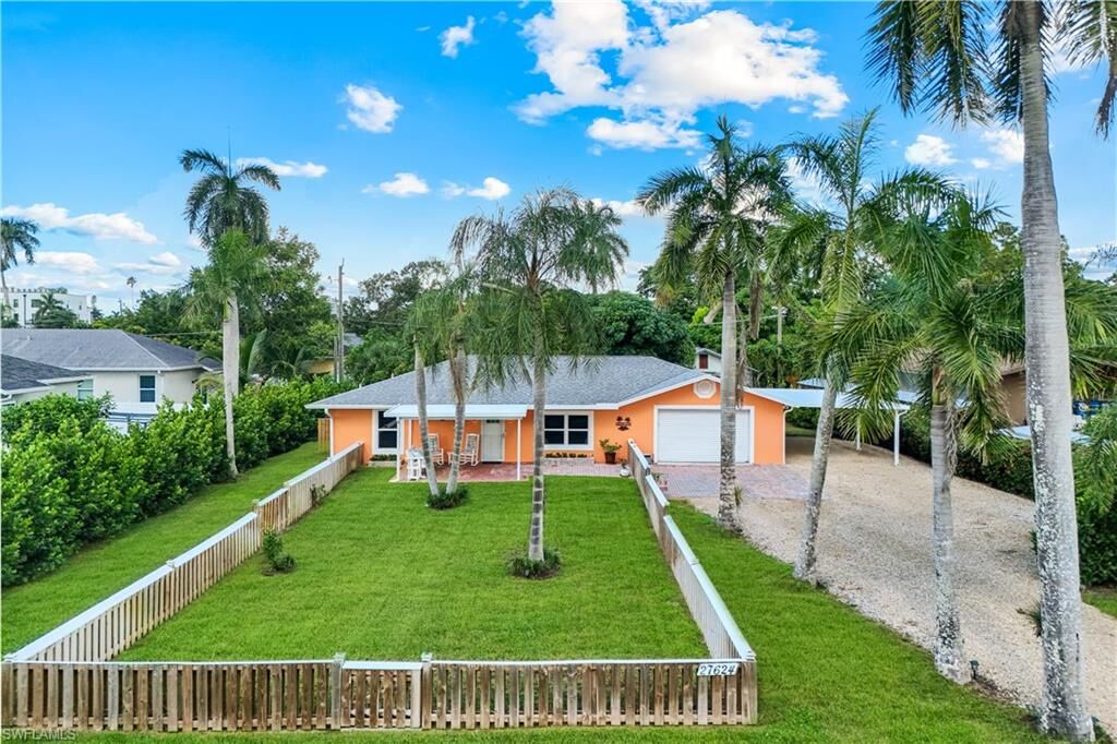 Property Photo:  27624 Pullen Ave  FL 34135 