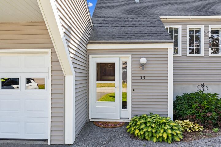 Property Photo:  13 Hilltop Place  NH 03257 