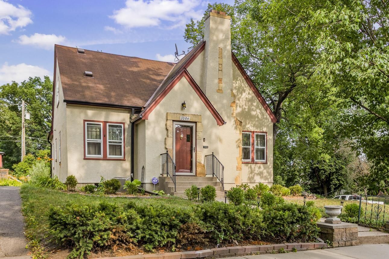 Property Photo:  1084 Bradley Street  MN 55130 