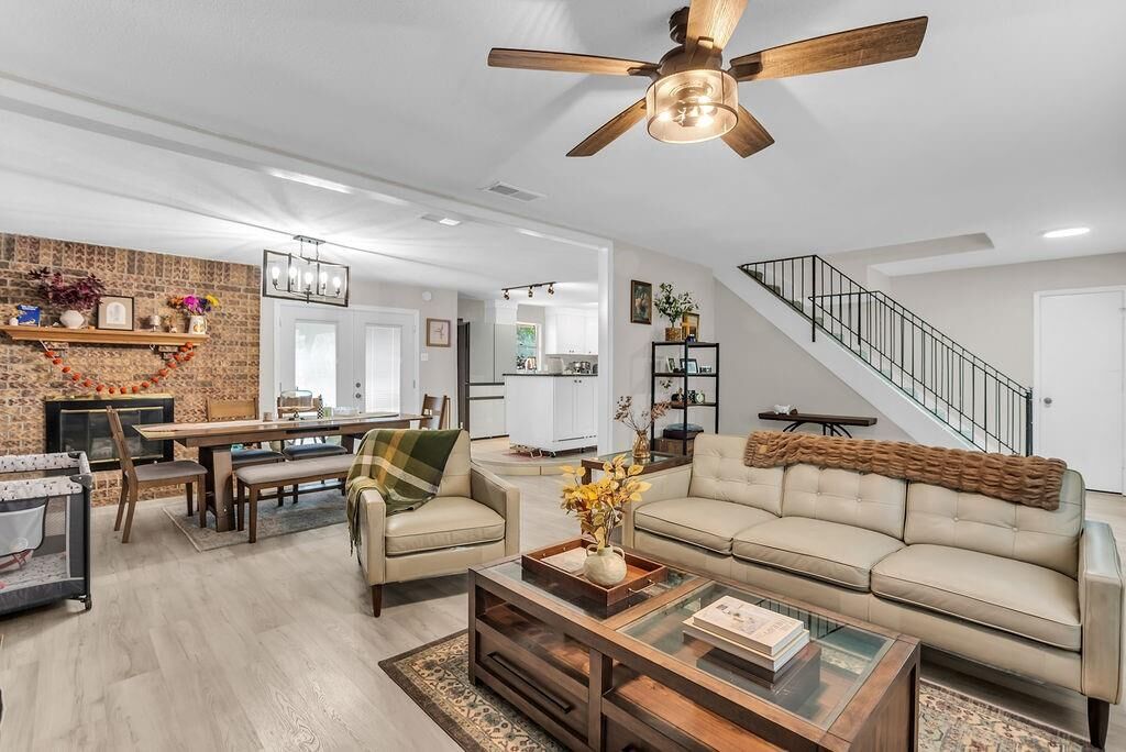 Property Photo:  2416 Summer Place Drive  TX 75062 