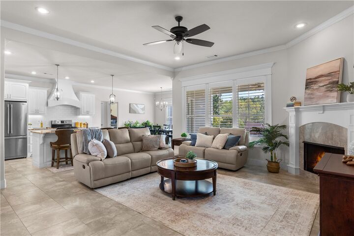 Property Photo:  614 S 59th Court  AR 72758 