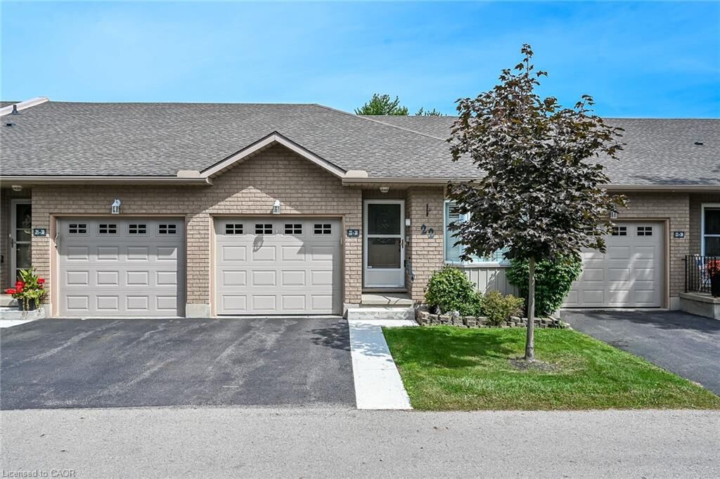 Property Photo:  30 Braemar Avenue 22  ON N3W 2M1 