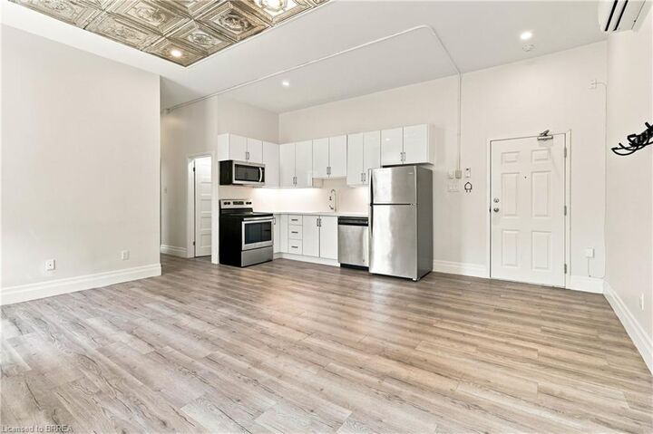 Property Photo:  140 Dalhousie Street 217  ON N3T 2J3 