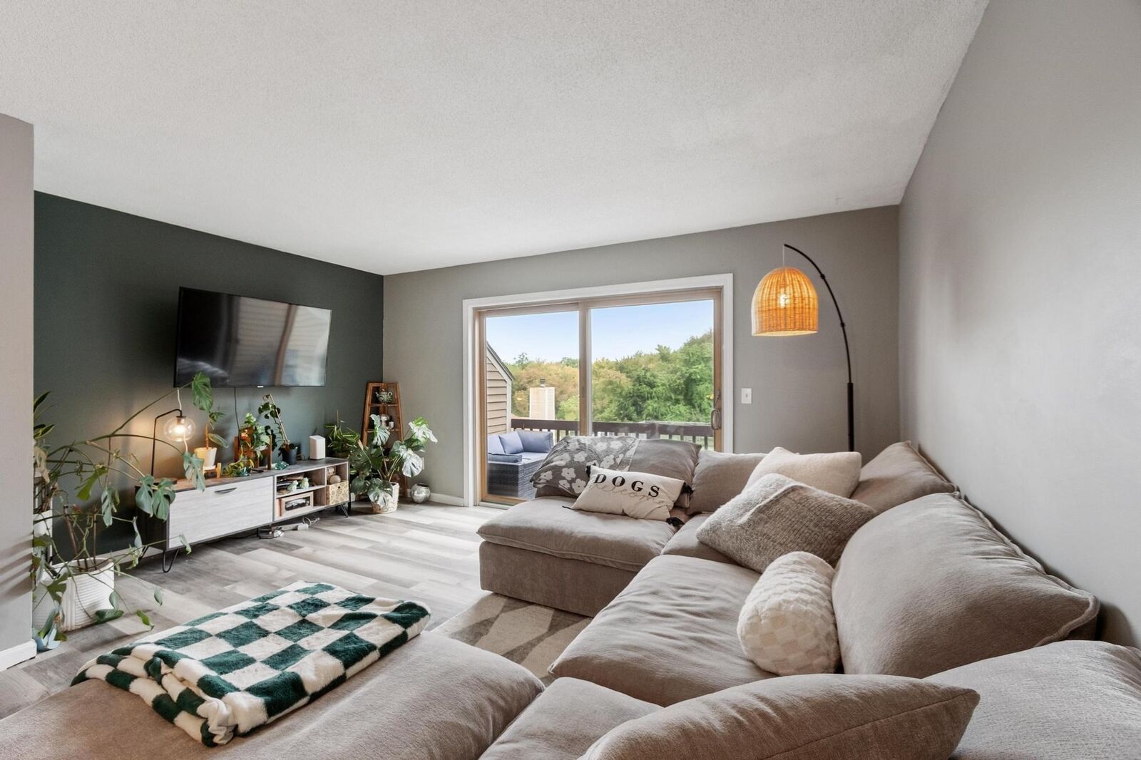Property Photo:  41 Hunters Run Place 41  MA 01832 