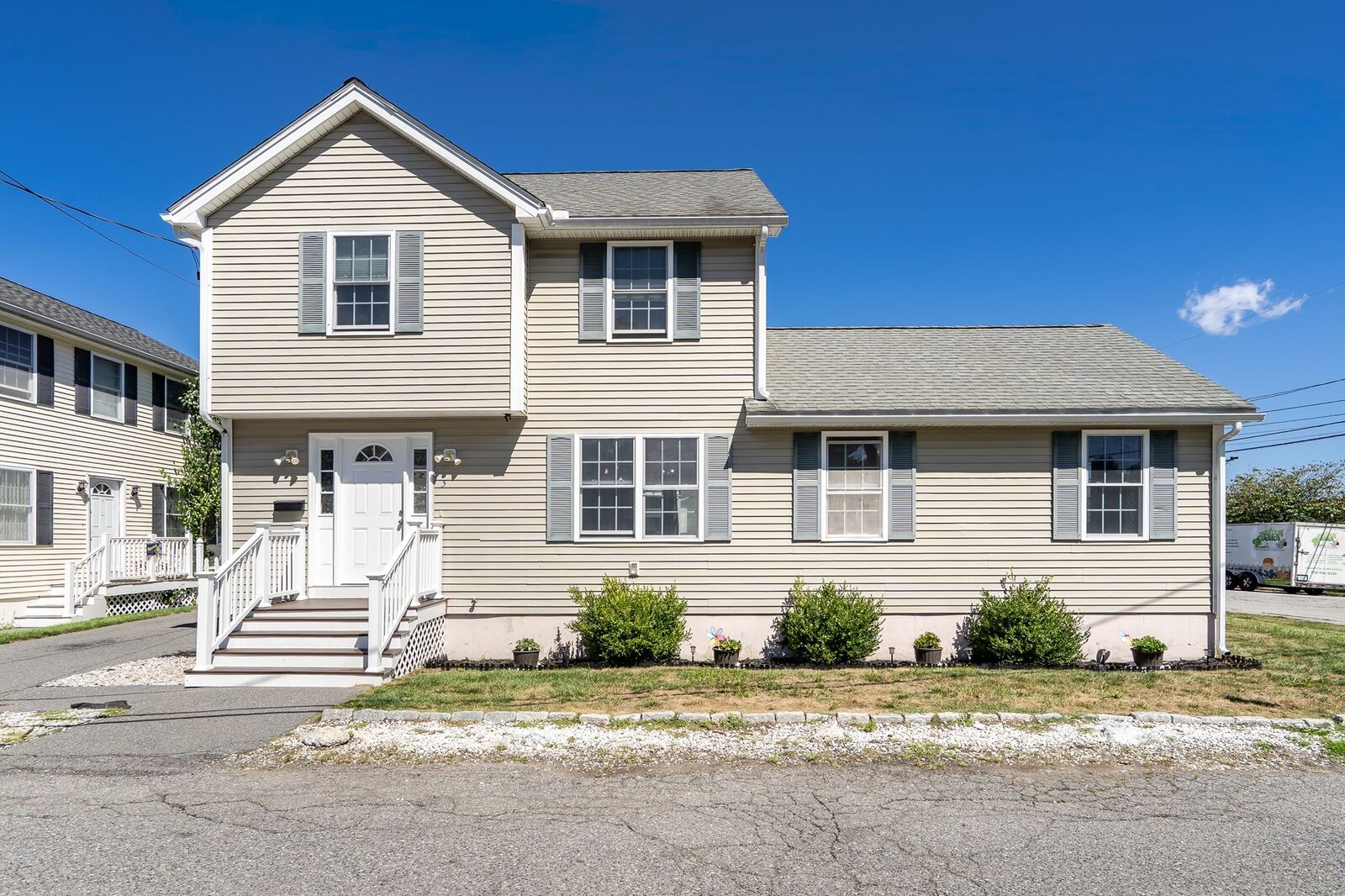 Property Photo:  5 Wright Street B  MA 01854 