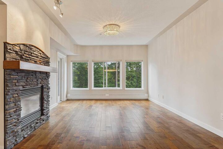 Property Photo:  20 Discovery Ridge Close SW 431  AB T3H 5X4 