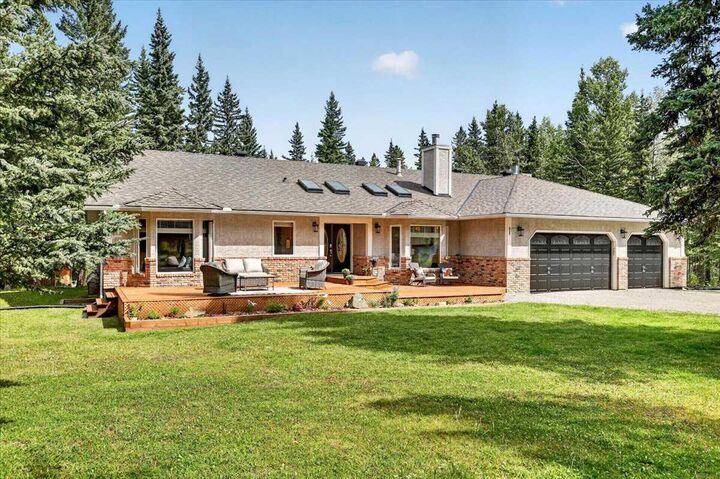 Property Photo: 348 Wild Rose Close AB T0L 0K0