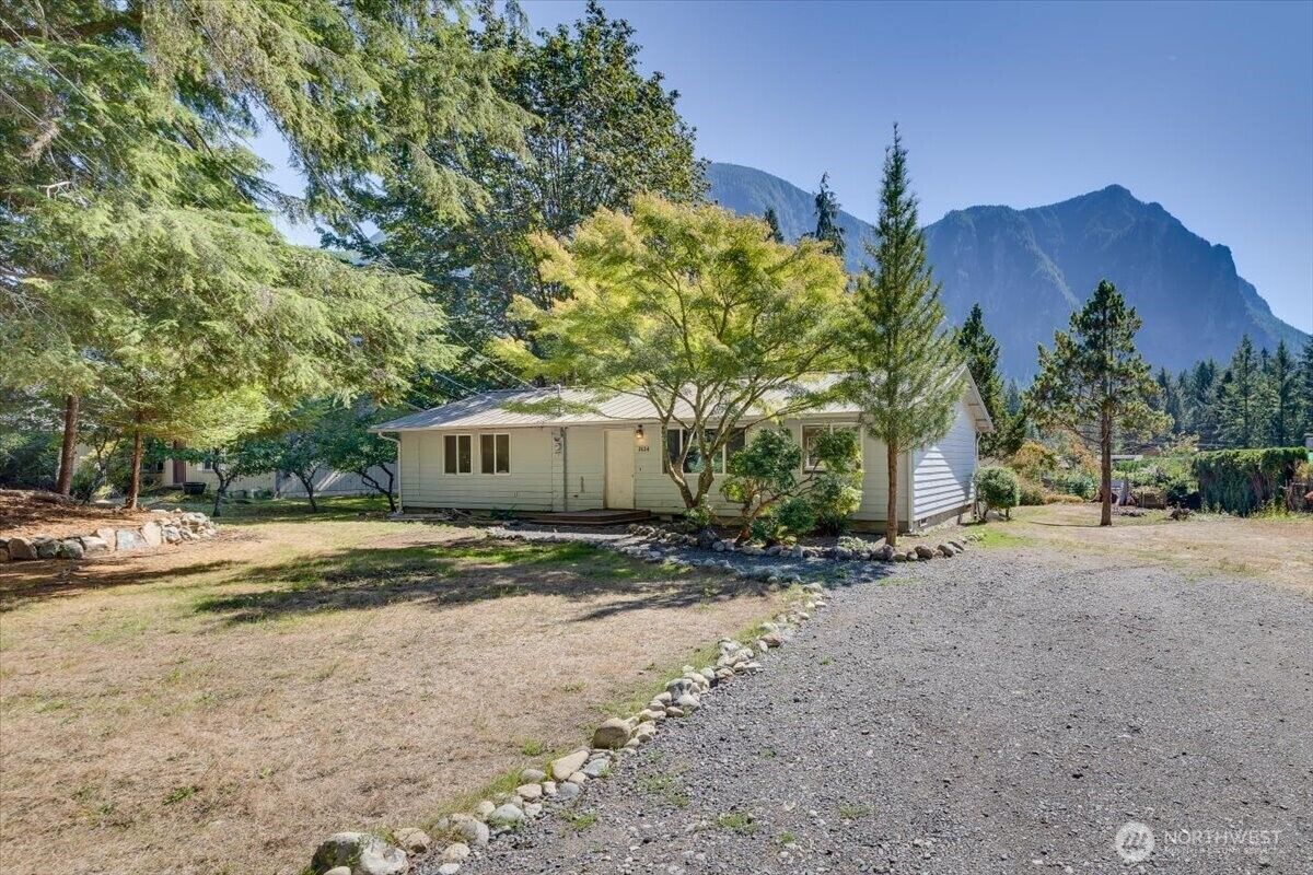 Property Photo:  7434  North Fork Road SE  WA 98065 