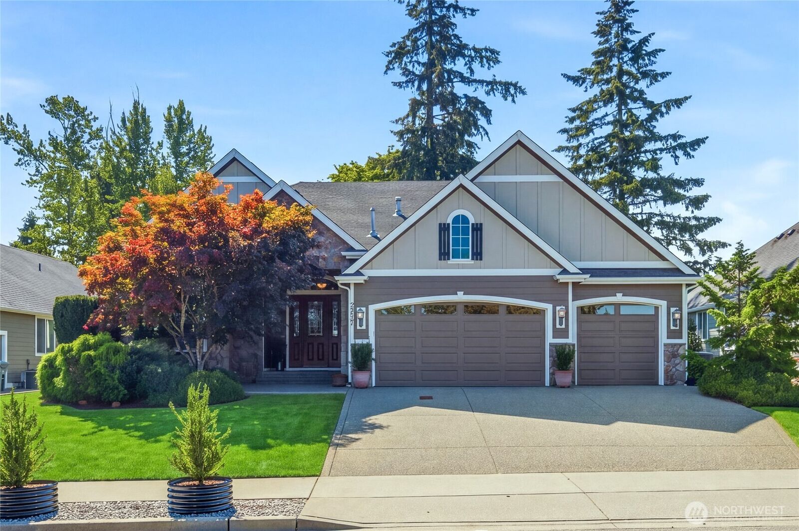 Property Photo: 2317 Alder Street WA 98354