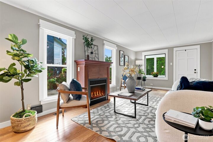 Property Photo:  2110 N 86th Street  WA 98103 