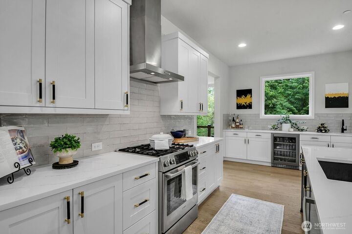Property Photo: 6309 207th Avenue E WA 98391