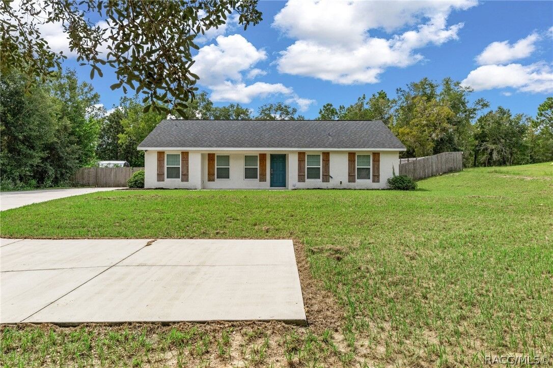 Property Photo:  6010 E Tenison Street  FL 34452 