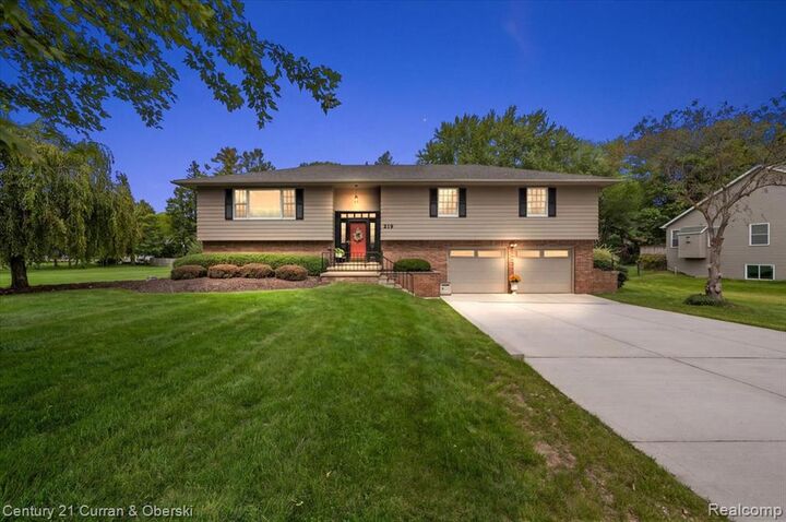 Property Photo:  219 E Caledonia Street  MI 48843 