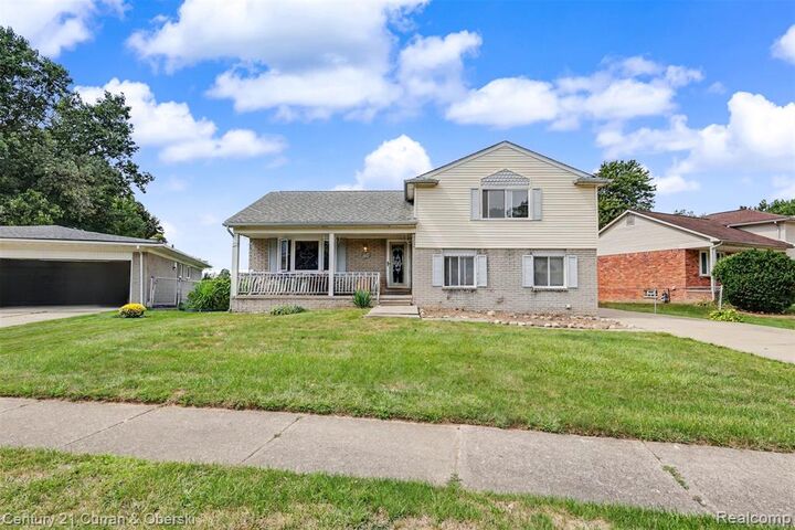 Property Photo:  10506 Continental Drive  MI 48180 