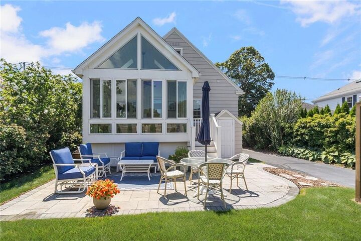 Property Photo:  94 Ruggles Avenue  RI 02840 