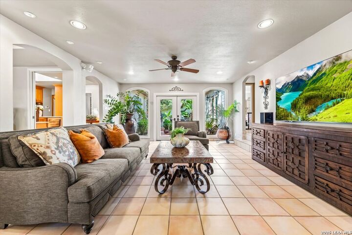 Property Photo:  11107 Whisper Rgd  TX 78230 