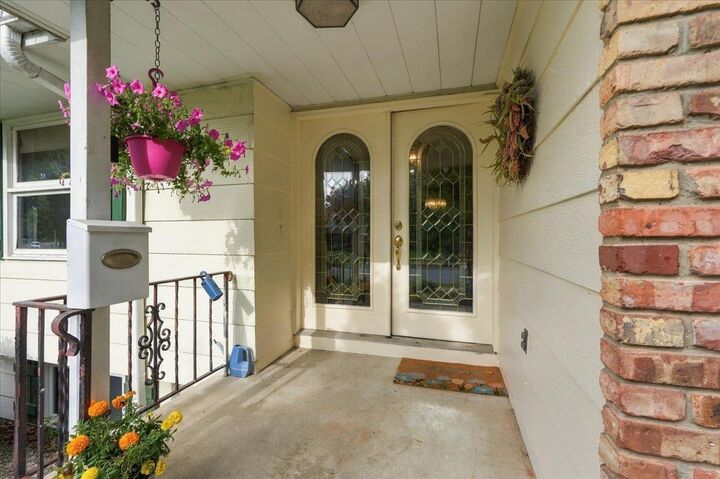 Property Photo:  5302 Comanche Way  WI 53704 