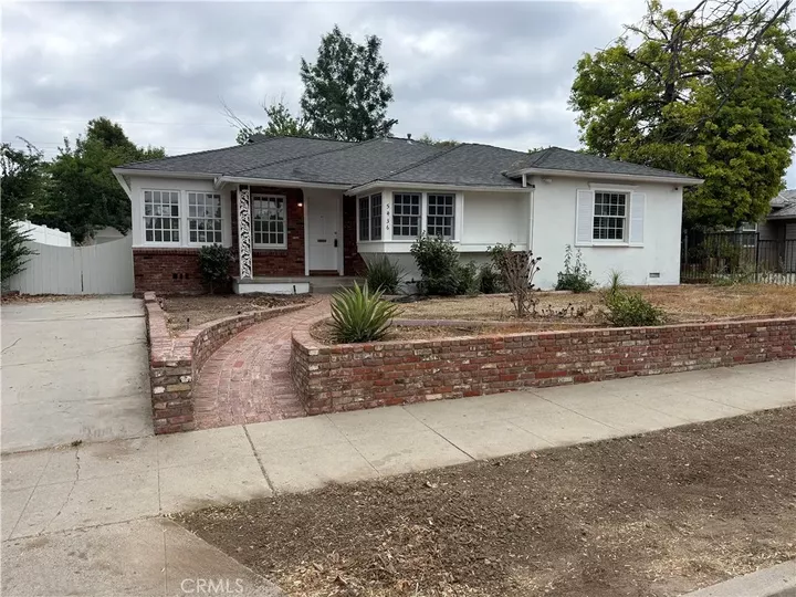 Property Photo:  5436 Crebs  CA 91356 