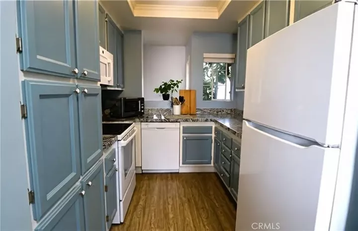 Property Photo:  512 Dahlia Avenue  CA 92625 