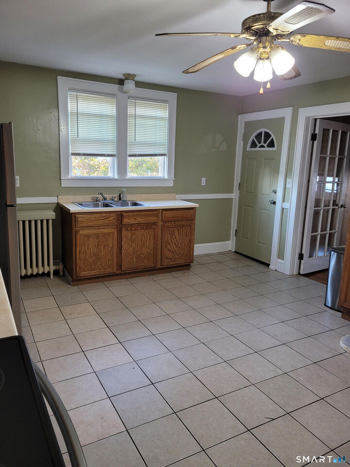 Property Photo: 105 Windsor Street 2nd Fl CT 06082