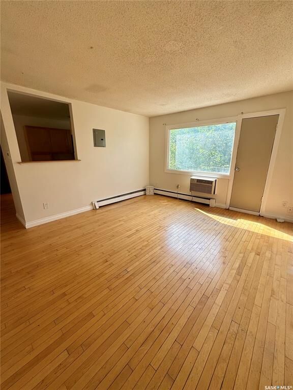 Property Photo:  2320 13th Avenue 11  SK S4V 0V7 