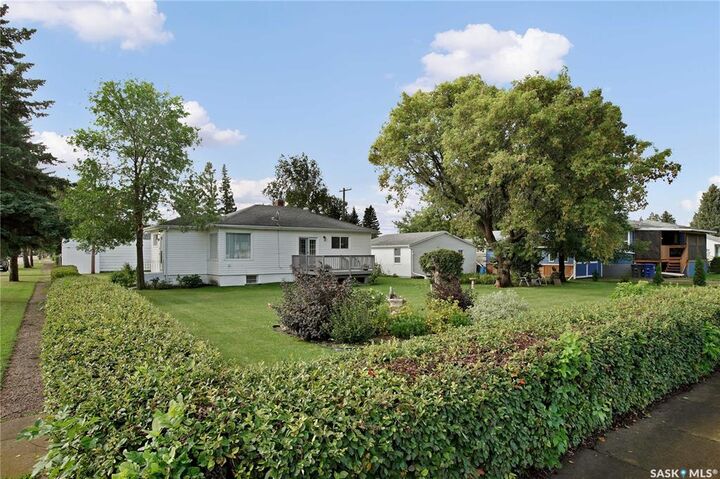 Property Photo:  2001 2nd Street  SK S0K 3R0 