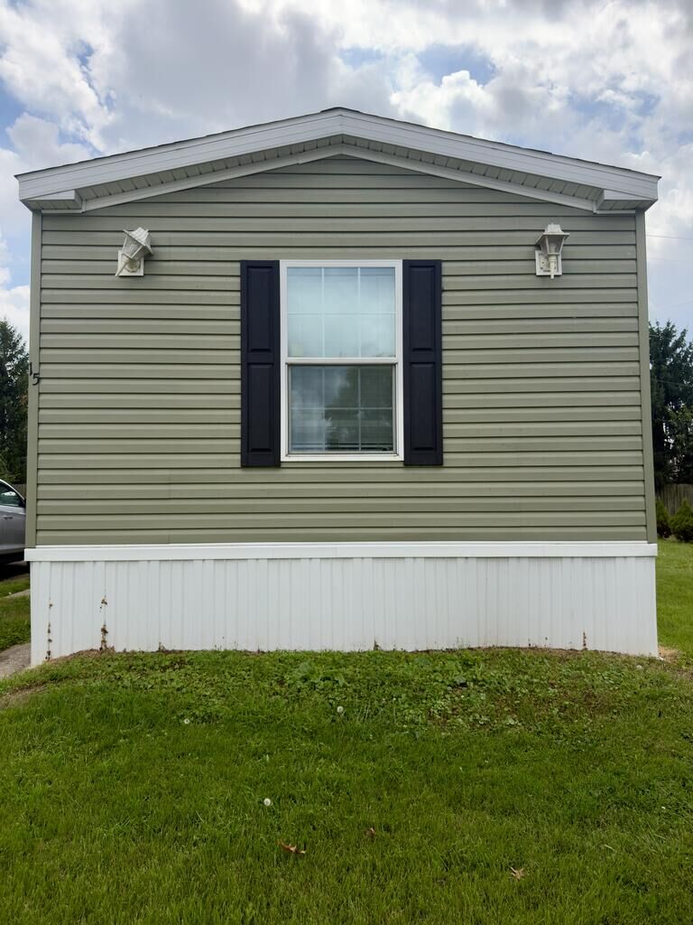 Property Photo:  15 Tomahawk Circle  OH 45601 