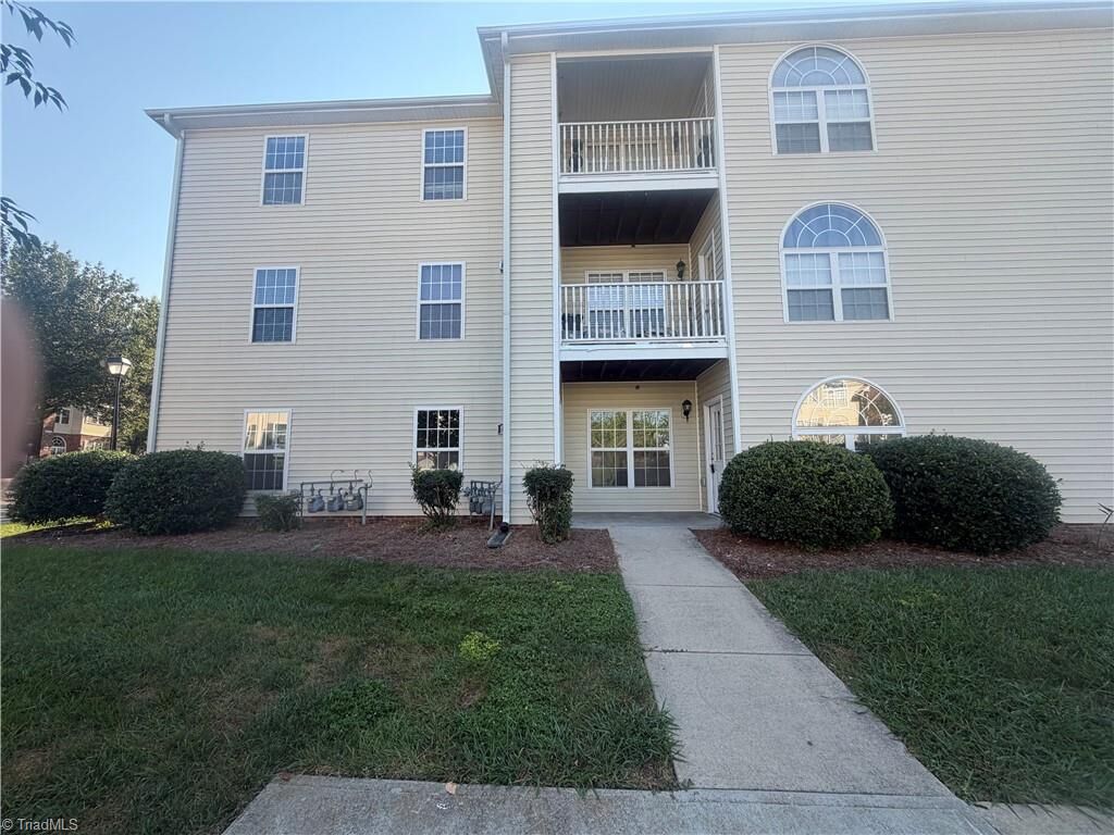 Property Photo: 3721 Morris Farm Drive 1C NC 27409