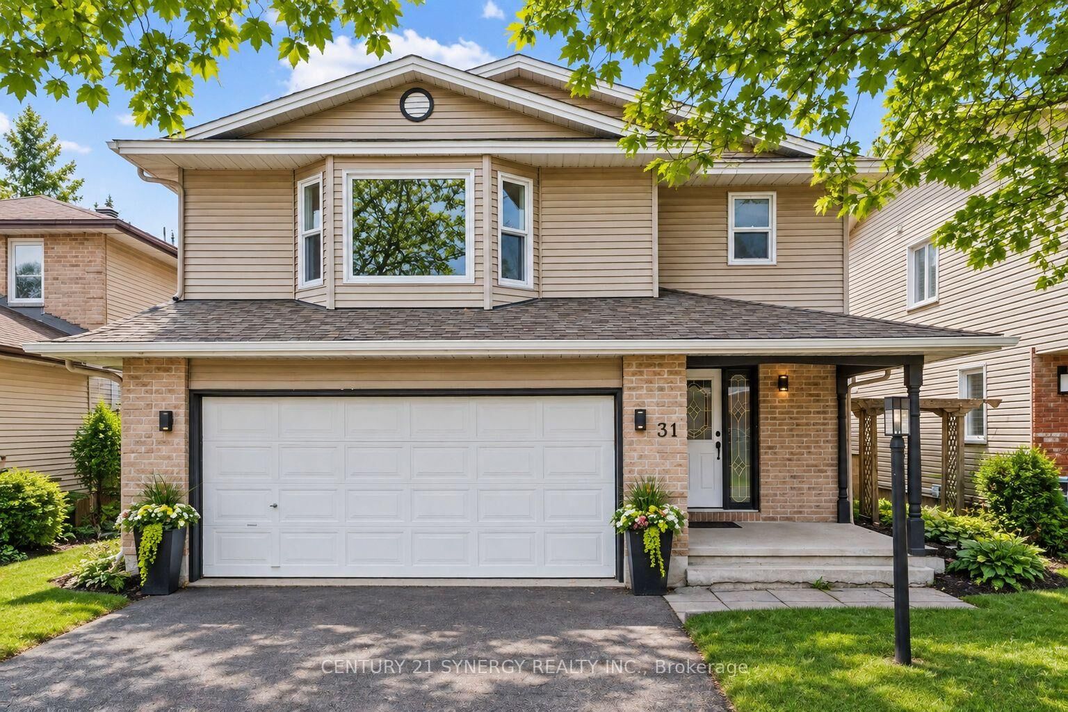 Photo de la propriété:  31 Willow Glen Drive  ON K2M 1K8 