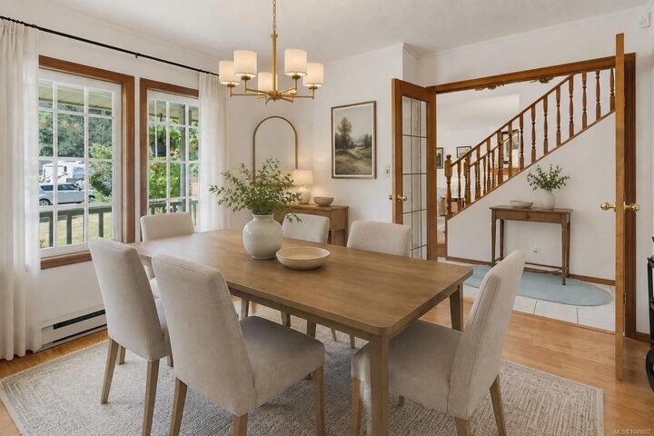 Property Photo:  3141 Antrobus Cres  BC V9B 5P4 