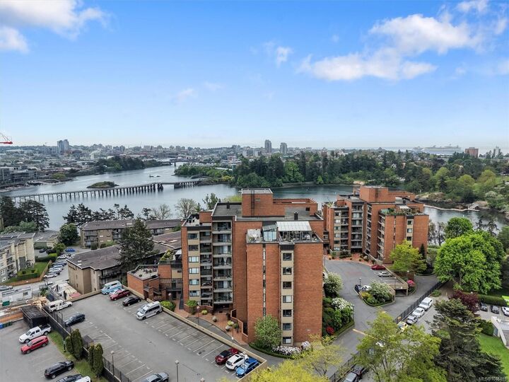 Property Photo:  103 Gorge Rd E #104  BC V9A 6Z2 