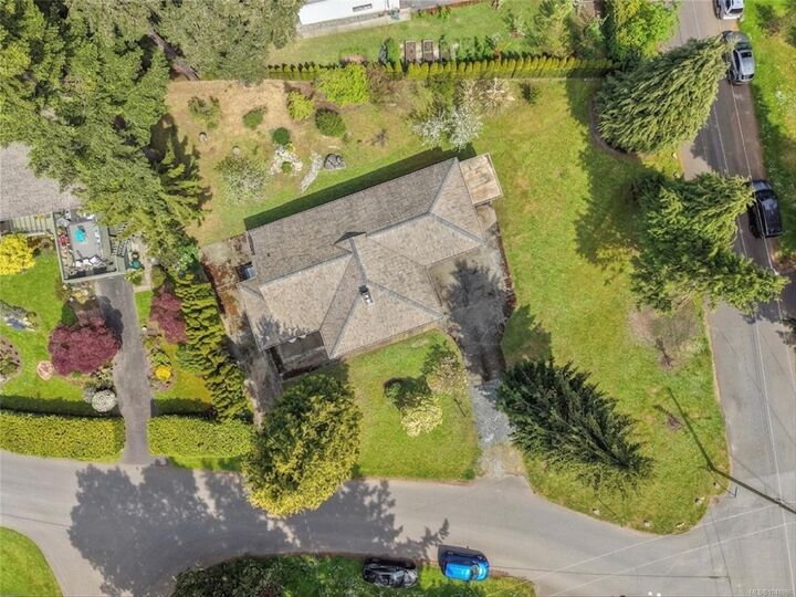 Property Photo:  4047 Haro Rd  BC V8N 4B3 