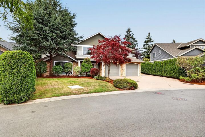 Property Photo:  4982 La Quinta Pl  BC V8W 3G9 