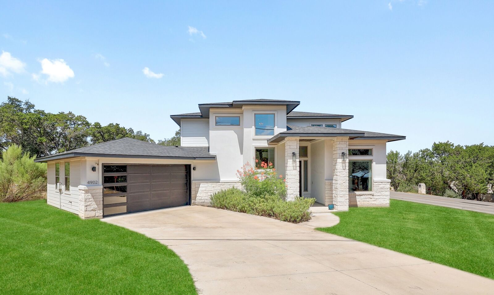 Property Photo:  4902 Country Club Drive  TX 78645 