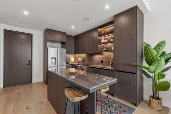Property Photo:  610 Davis Street 1909  TX 78701 